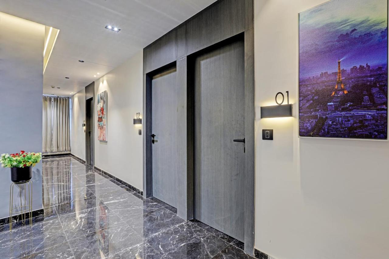 Hotel Lee Platinum Ahmedabad Bagian luar foto